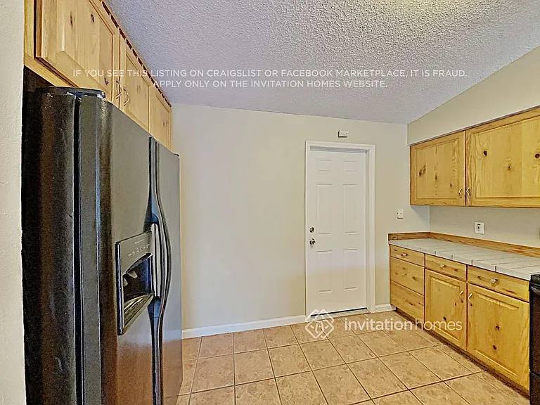 1567 Naples Cir — Photo 5