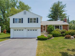 106 Kirkwood Rd, West Hartford, CT 06117