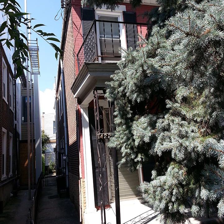 1st image of 1422 E Palmer St
