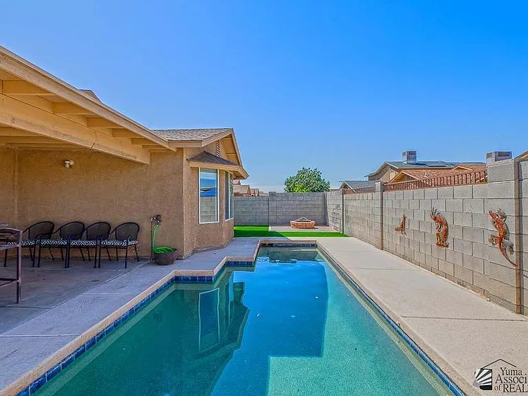 4080 S Sunlight Way — Photo 3