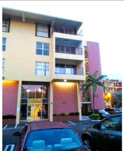 8775 Park Blvd APT 412, Miami, FL, 33172