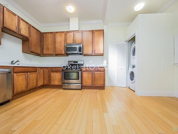 3rd image of 634 20th St