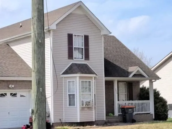 3450 Kingfisher Dr, Clarksville, TN 37042