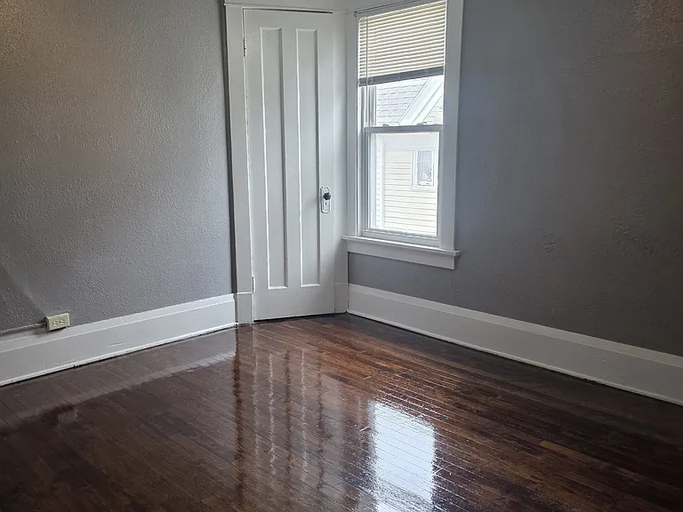 3400 N Vel R Phillips Ave — Photo 10