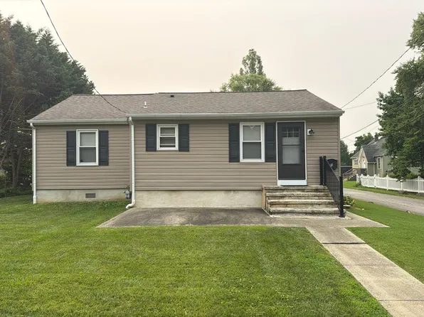 1 Leon St, Claymont, DE 19703