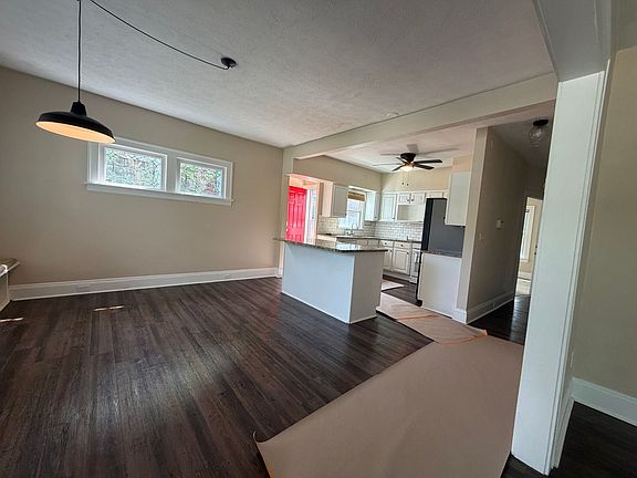 5th image of 13048 Cedar Rd