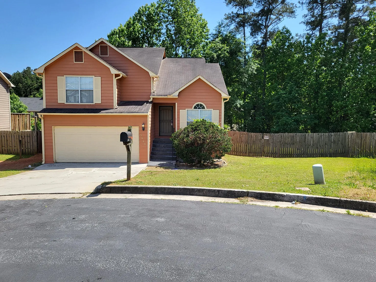 5669 Rock Shoals Way photo 1