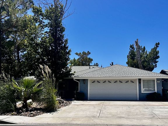 3rd image of 1217 W Tamarisk Ave