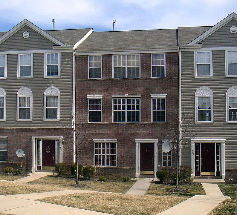 Front Exterior - brick facade with contrmporary colonial trim