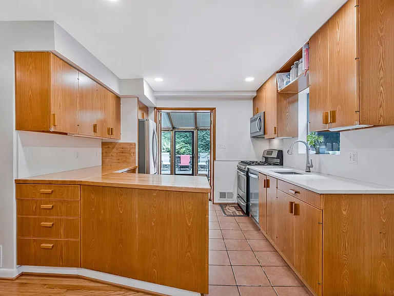 6217 Park Rd — Photo 20