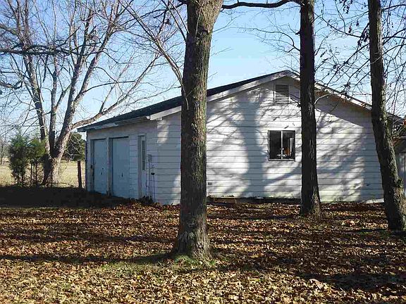 3rd image of 838 Dunnigan Ln