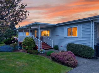 2200 Stadacona Dr, Comox, BC V9M3P9