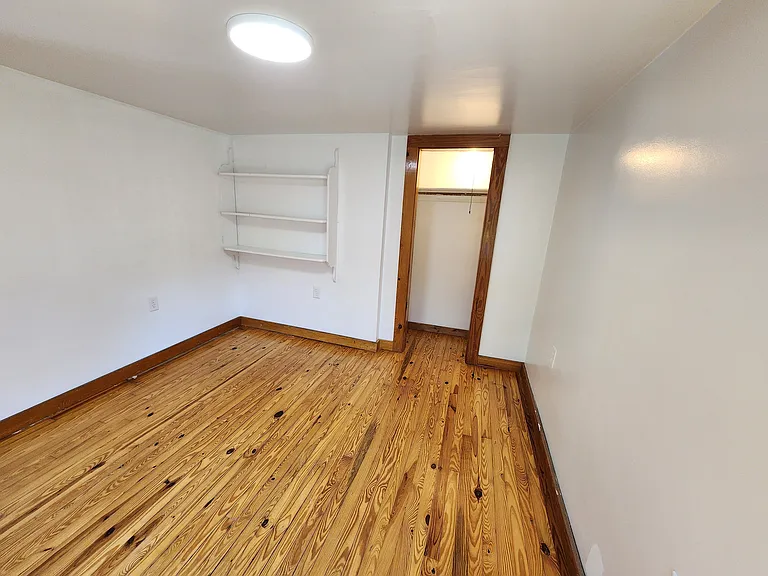 105 N Highland St — Photo 7