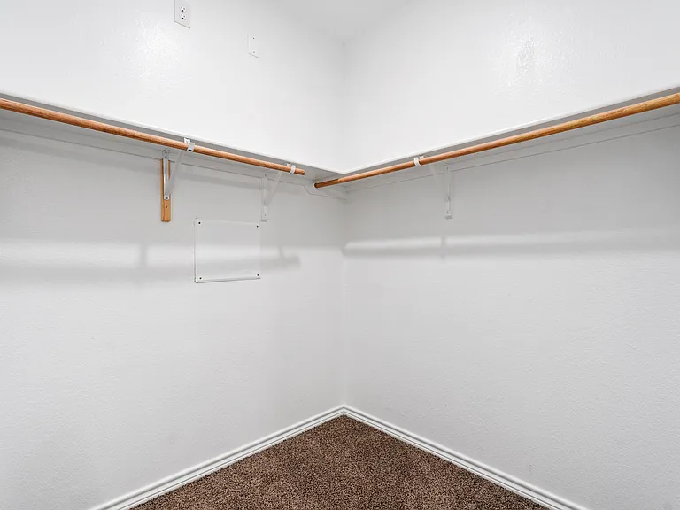 1142 Natchez Dr — Photo 31
