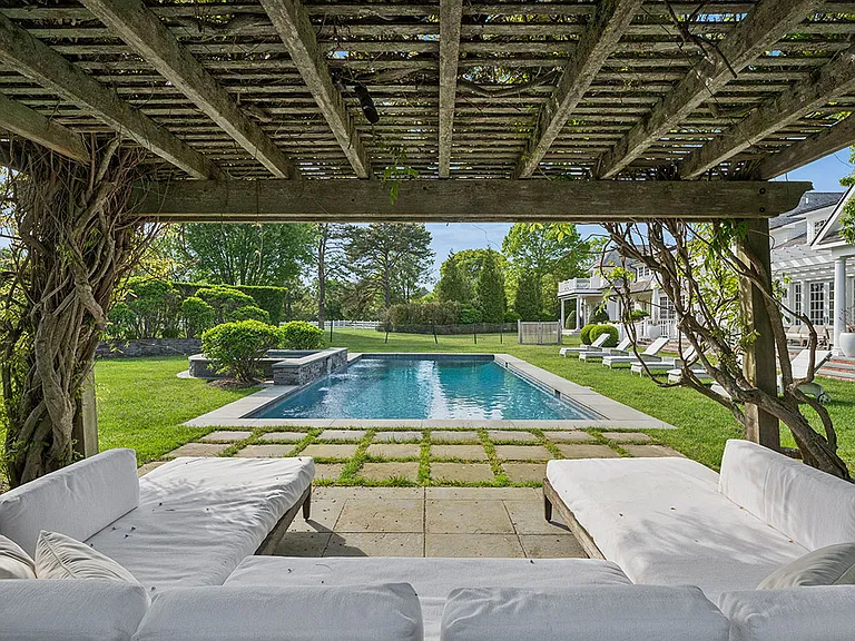 1 Green Hollow Rd — Photo 21