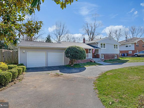 2nd image of 6305 Crestwood Dr
