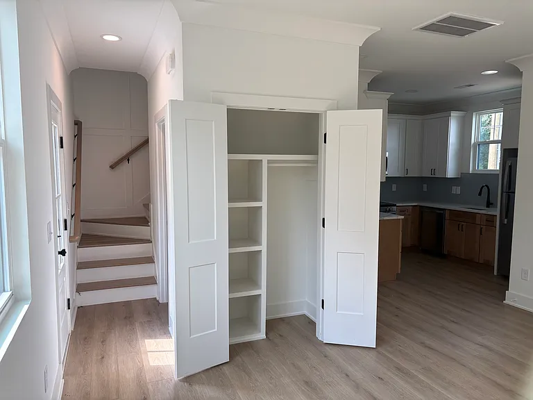 2903 Clyde Dr — Photo 7