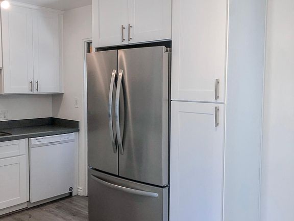 3rd image of 1766 Missouri St