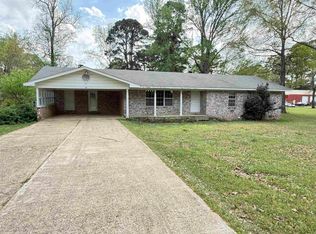 1587 Salem Rd, Benton, AR 72019