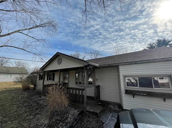 5217 Crandon Ln, Fort Wayne, IN 46804