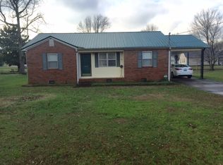 649 Dickson St, Albertville, AL 35950