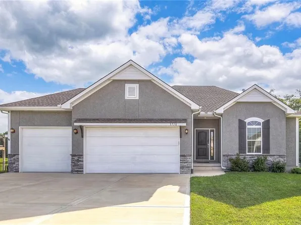 3710 NW 95th St, Kansas City, MO 64154