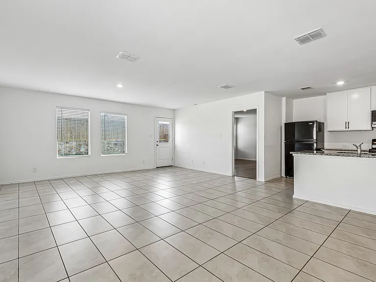 1631 Rosy Finch Dr — Photo 6
