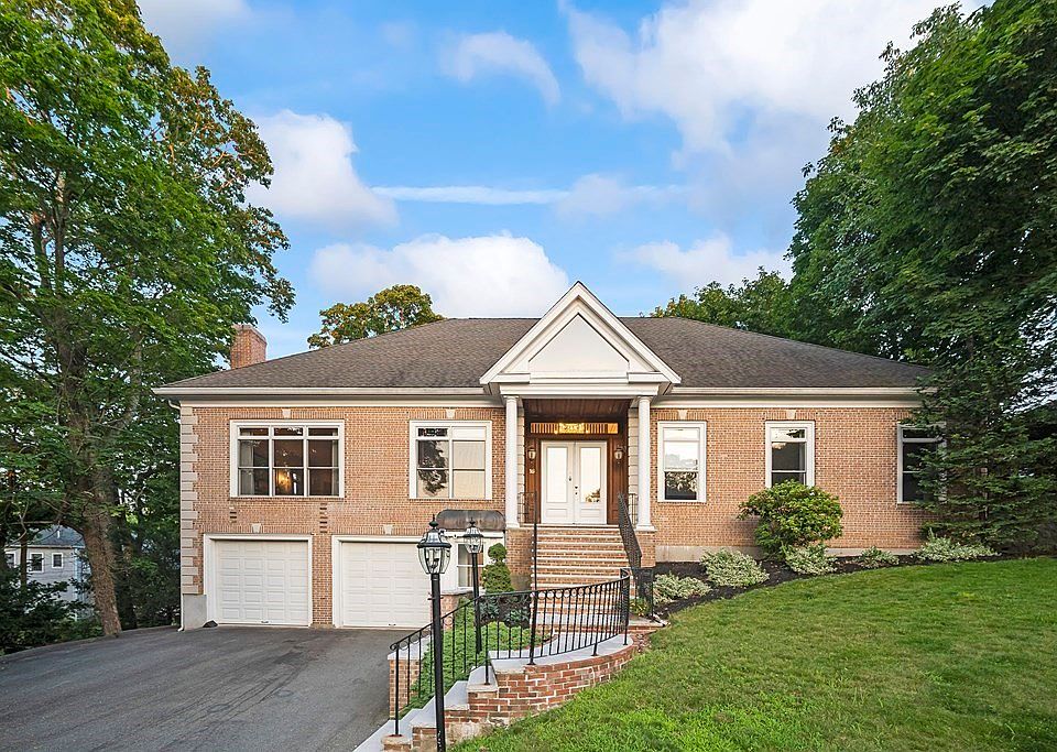 16 Adams Cir, Quincy, MA 02169 Zillow