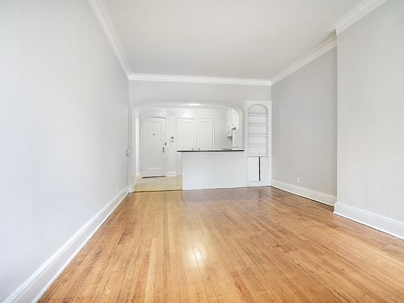 3rd image of 322 E 55th St #Cb