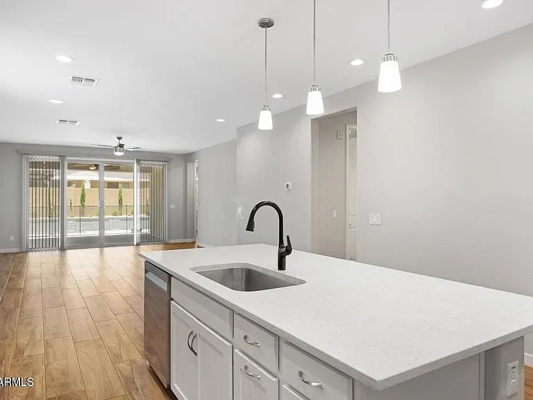 16658 W Mescal St — Photo 11