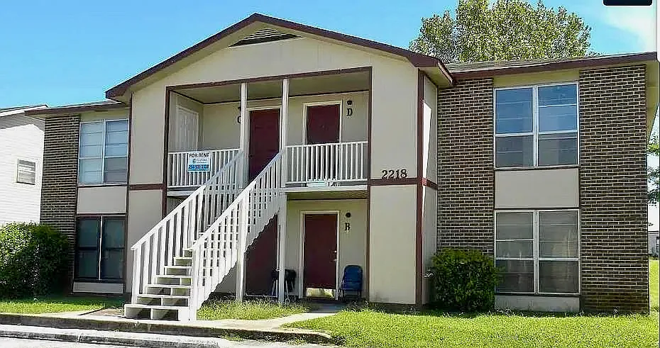 2218 Jonathan Drive Northwest - A — Photo 1