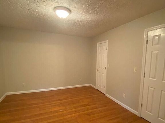 4th image of 314 Tarver St SE #B