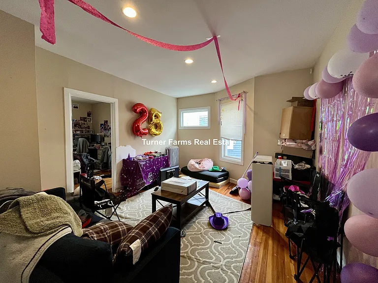 25 Sudan St #3A — Photo 5