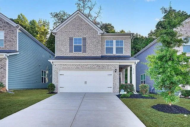 4 bed, 2.5 bath, 1761 sqft, $2,800 — Photo 1