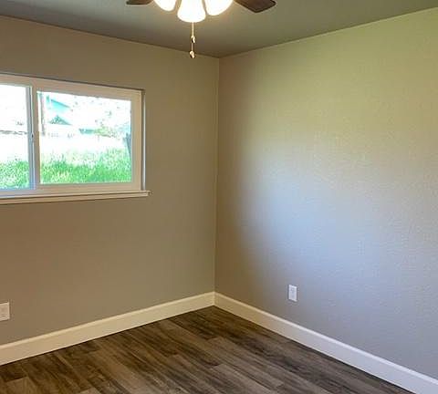4th image of 5007 Venuto Way