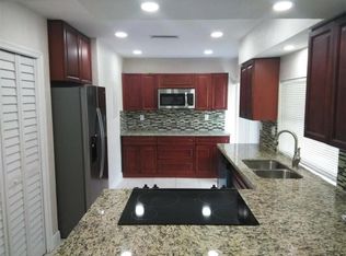 6410 Thomas St, Hollywood, FL 33024