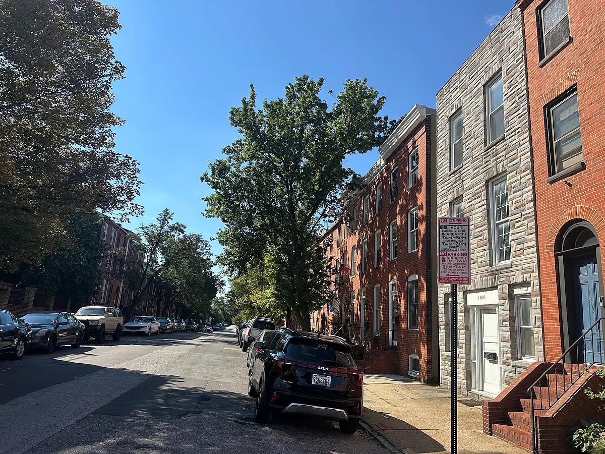 Building Photo - 1404 Battery Ave #2