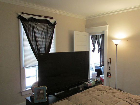 604-2 Bedroom