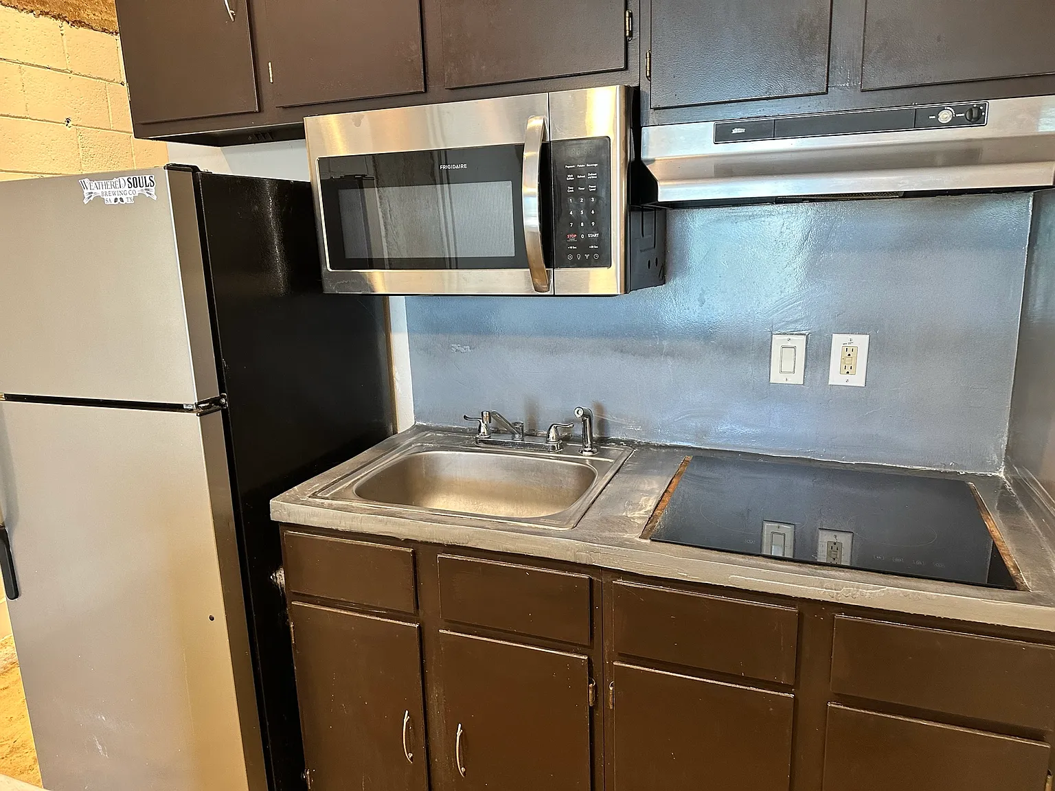 Studio, 450 sqft, $850 — Photo 3