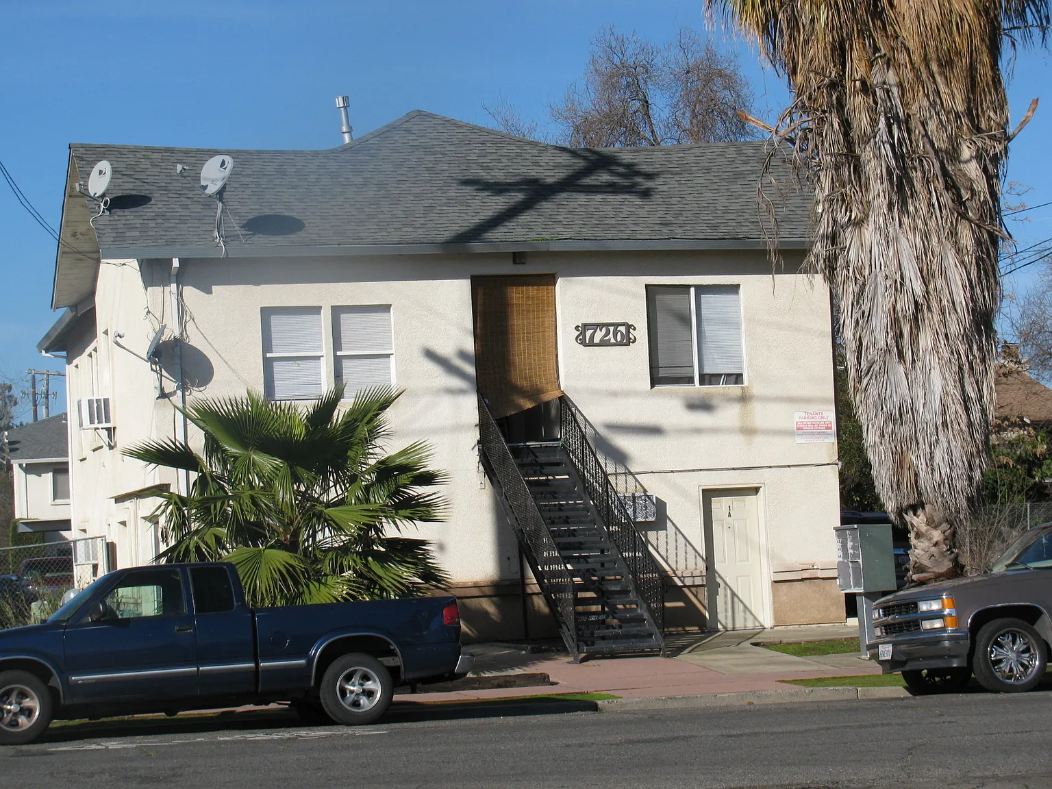 2 bed, 850 sqft, $1,050 — Photo 1