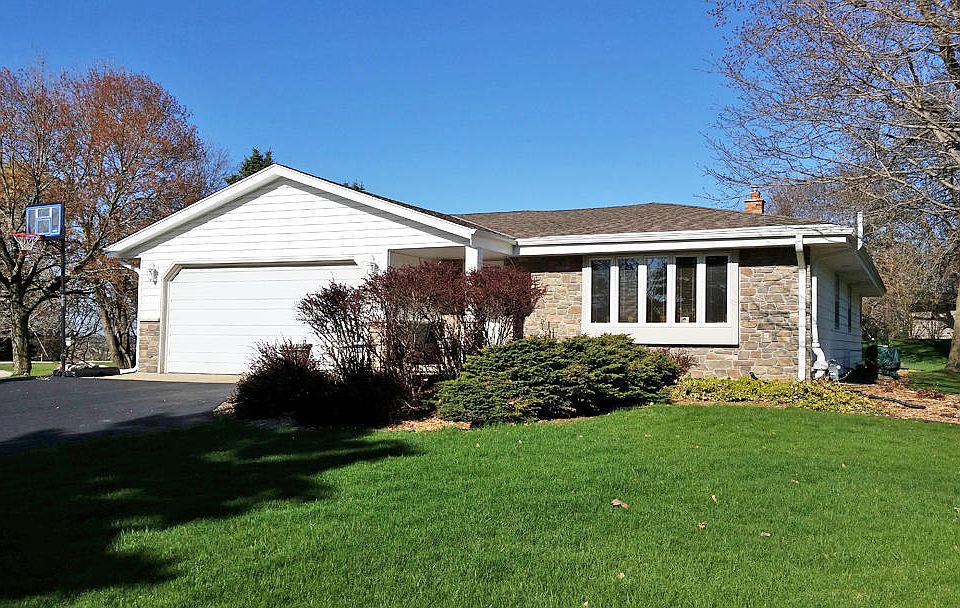 1st image of W286N6467 Highland Ct
