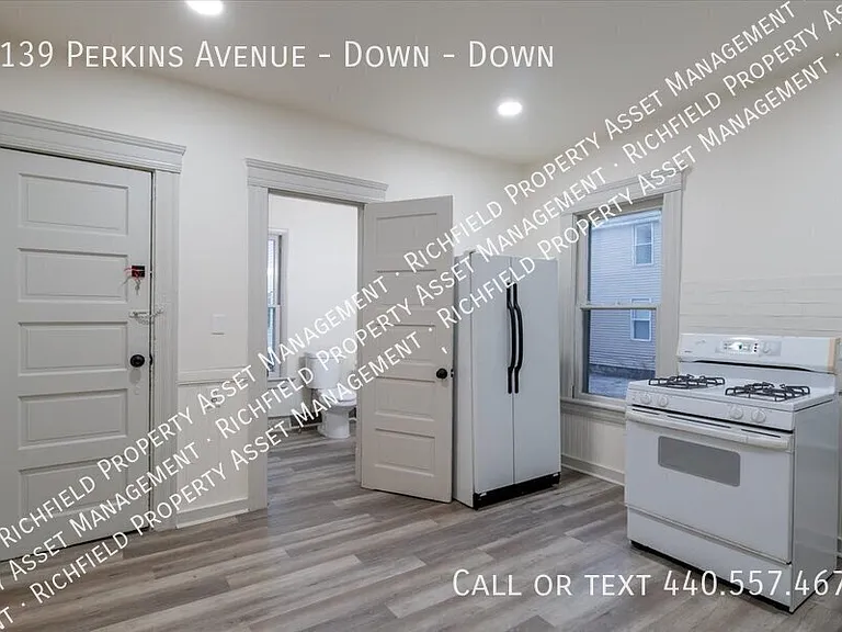 3139 Perkins Ave #DOWN — Photo 6