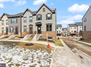 1114 Spur Ln, Fredericksburg, VA 22401
