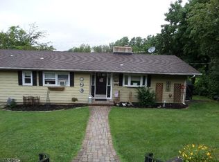 25 Nimbus Dr, Vernon, NJ 07462