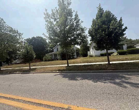 5th image of 1032 Jefferson Ave