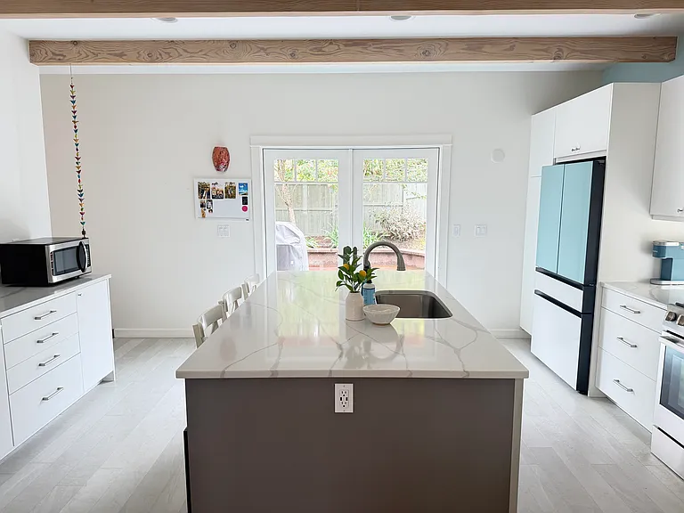 923 Cascade Ave — Photo 15