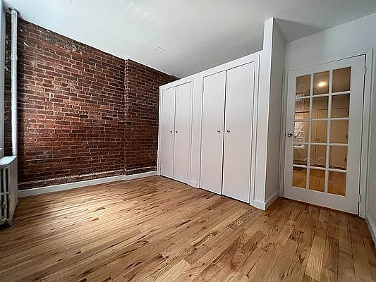 3rd image of 173 Ludlow St APT 1D