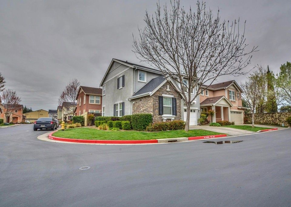 1st image of 4605 Willow Oak Ct