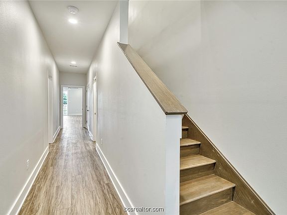5th image of 301 Cooner St #B