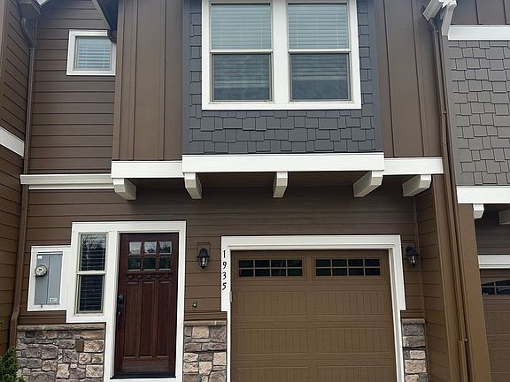 2nd image of 1935 NW Sage St